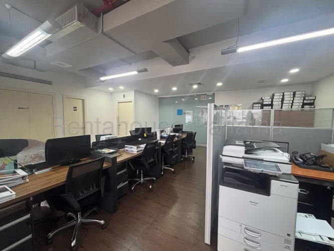 Venta de oficina de 108m² en Bicsa Tower 26JS325