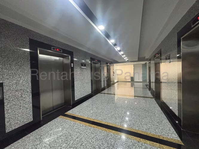 Venta de oficina de 108m² en Bicsa Tower 26JS325