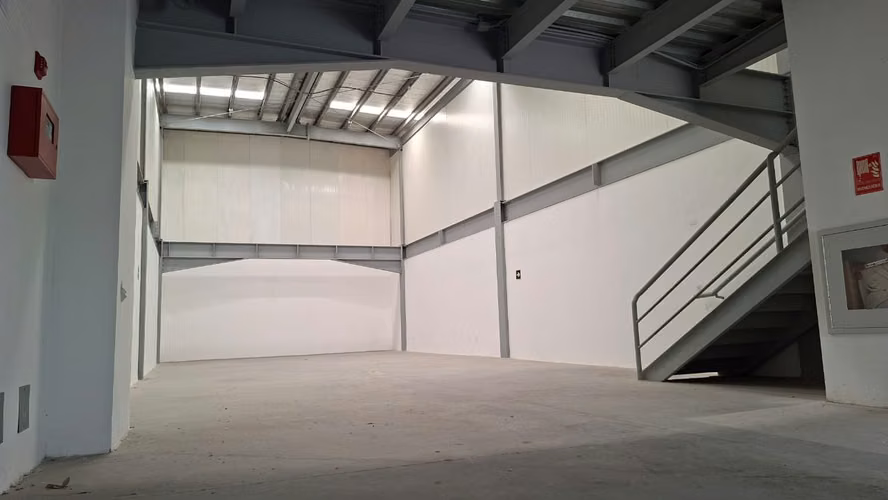 Bodega en Venta con Inquilino – Panamá Viejo Business Center