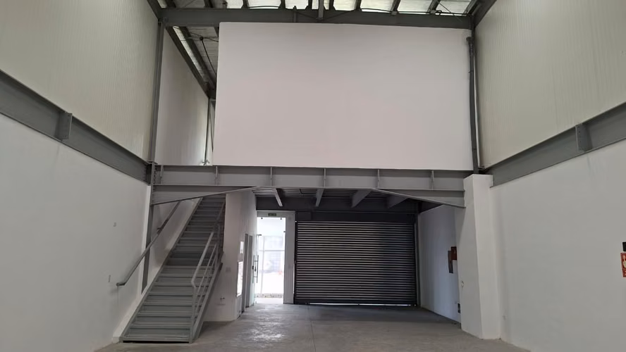 Bodega en Venta con Inquilino – Panamá Viejo Business Center