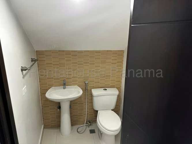 VENTA DE CASA MODERNA EN PANAMÁ PACÍFICO BDP