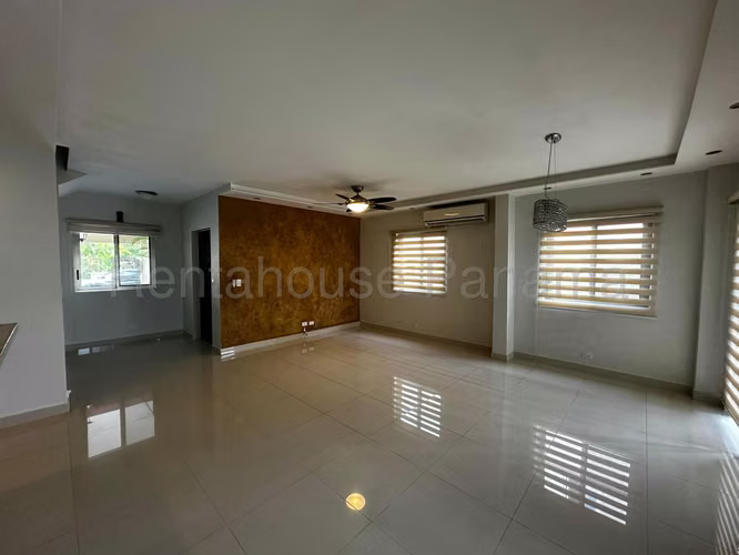 VENTA DE CASA MODERNA EN PANAMÁ PACÍFICO BDP