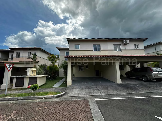 VENTA DE CASA MODERNA EN PANAMÁ PACÍFICO BDP