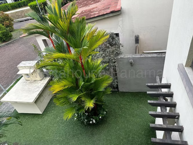 VENTA DE CASA MODERNA EN PANAMÁ PACÍFICO BDP