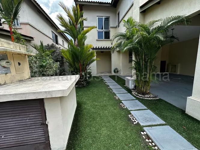 SALE OF MODERN HOUSE IN PANAMA PEACEFUL BDP