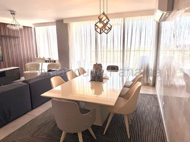 Apartamento en Alquiler en Bella Vista JG