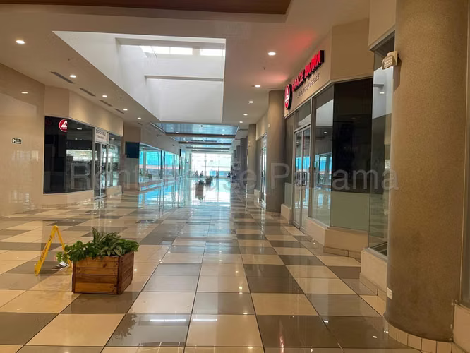 Local Comercial en Alquiler en Albrook JG