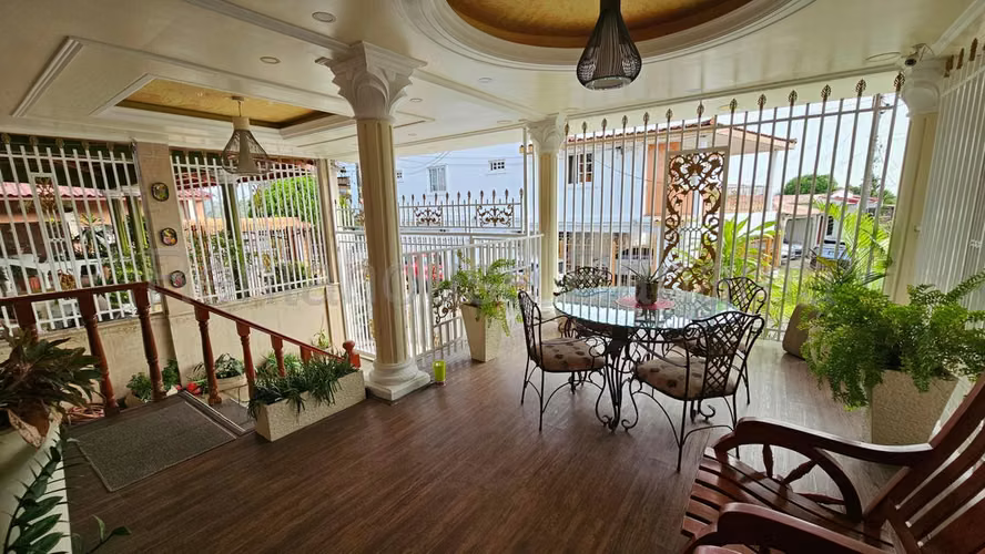 Casa en Venta en Pueblo Nuevo JG