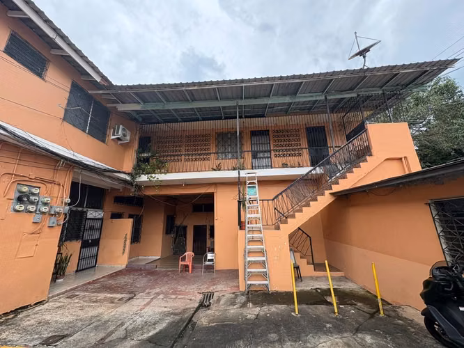 Edificio en Venta - PH Ayiovi - Parque Lefevre - Edificio Multifamiliar