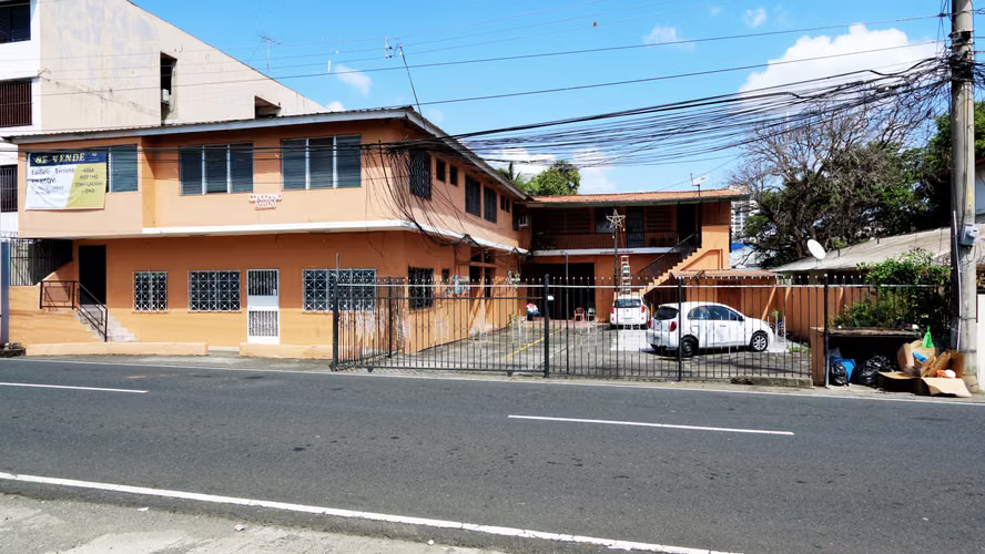 Edificio en Venta - PH Ayiovi - Parque Lefevre - Edificio Multifamiliar