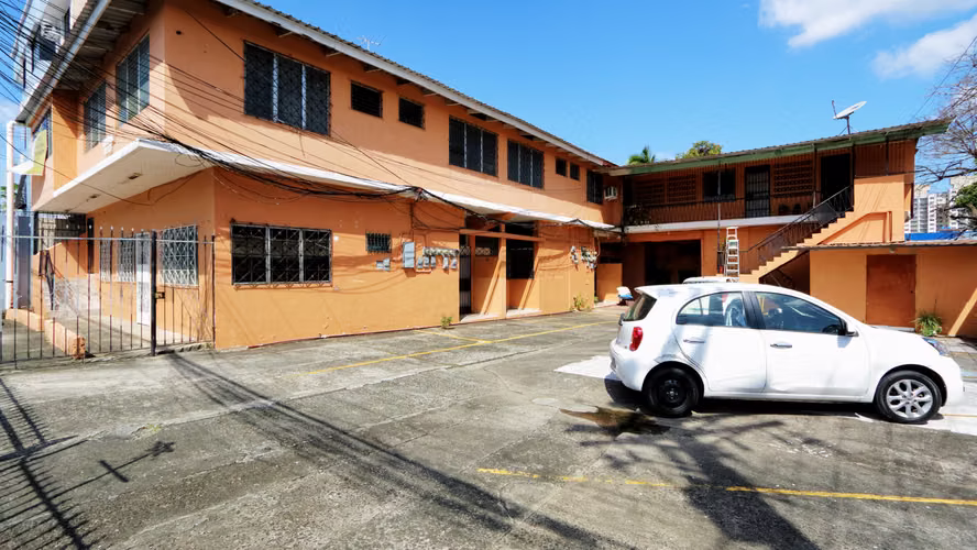 Edificio en Venta - PH Ayiovi - Parque Lefevre - Edificio Multifamiliar