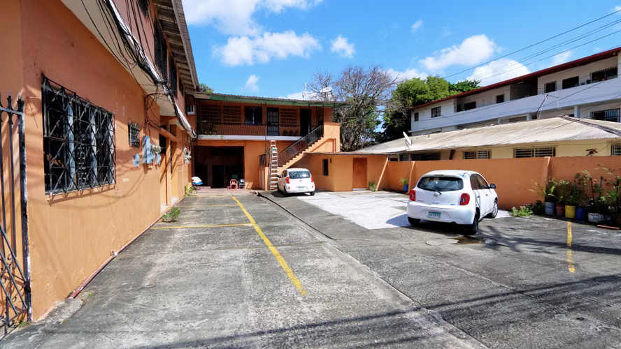 Edificio en Venta - PH Ayiovi - Parque Lefevre - Edificio Multifamiliar