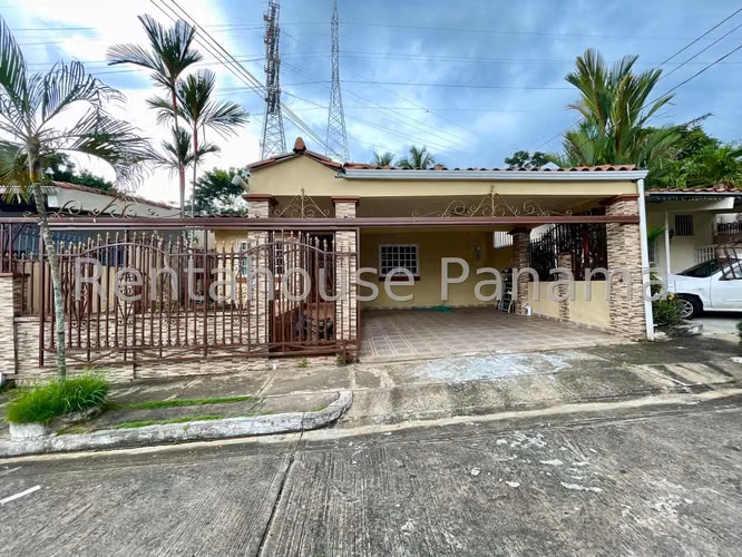 Casa en venta en Altos de Panamá YM