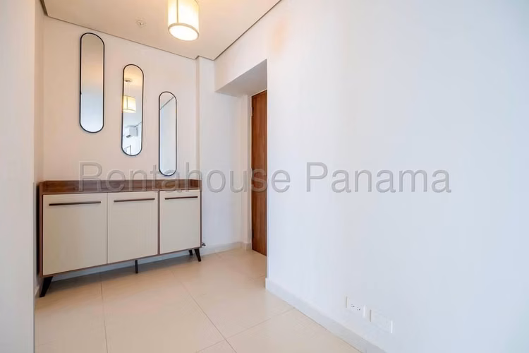 Apartamento en Venta en Costa del Este. PARKSIDE