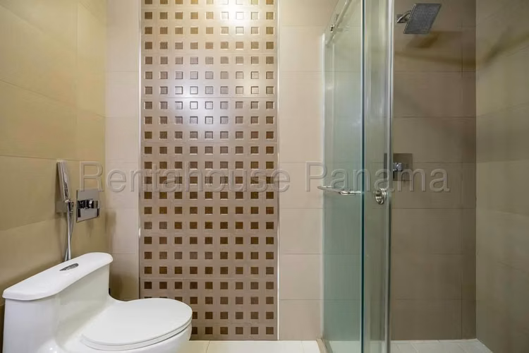 Apartamento en Venta en Costa del Este. PARKSIDE