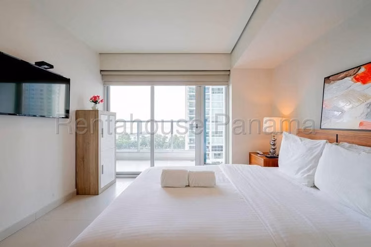 Apartamento en Venta en Costa del Este. PARKSIDE