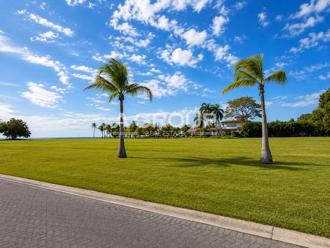 Se vende exclusivo terreno frente al mar - Buenaventura