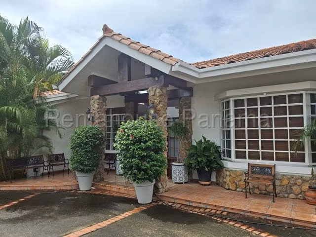 House for Sale in Coronado JG