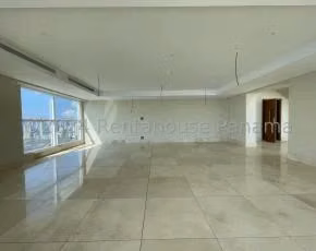 Venta de apartamento dúplex con vista al mar de 790m² en Coco del Mar 24JSS8900