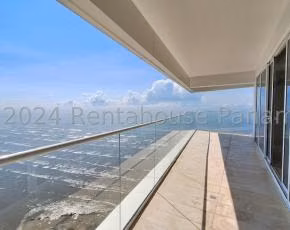 Venta de apartamento dúplex con vista al mar de 790m² en Coco del Mar 24JSS8900