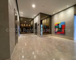 Venta de apartamento dúplex con vista al mar de 790m² en Coco del Mar 24JSS8900