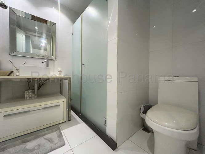 Alquiler de apartamento en Avenida Balboa AK
