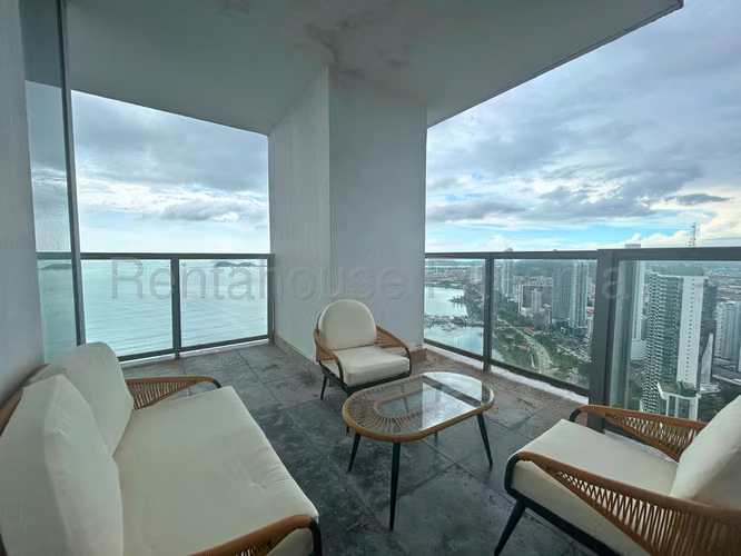 Alquiler de apartamento en Avenida Balboa AK