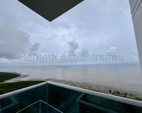 Venta de apartamento de 671.19m² en primera línea de Costa del Este con vista al mar 25JSS9693