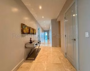 Venta de apartamento de 671.19m² en primera línea de Costa del Este con vista al mar 25JSS9693