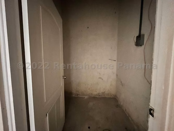 Local Comercial en Alquiler en Costa Sur JG