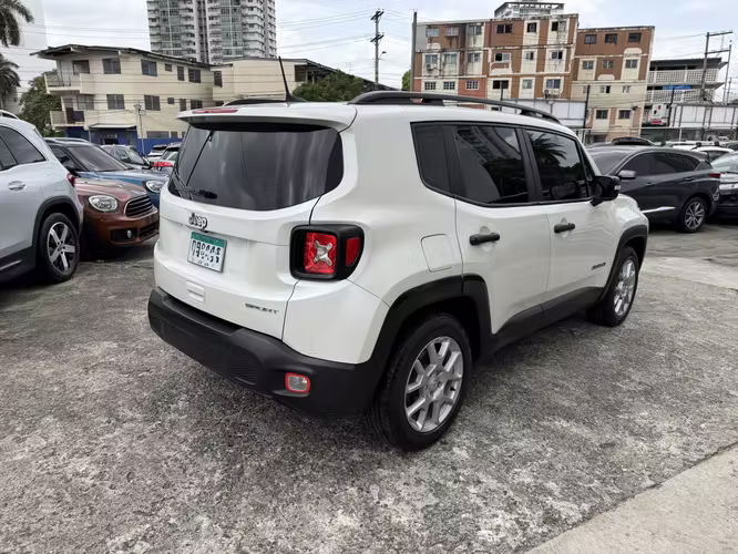 Jeep Renegade 2023