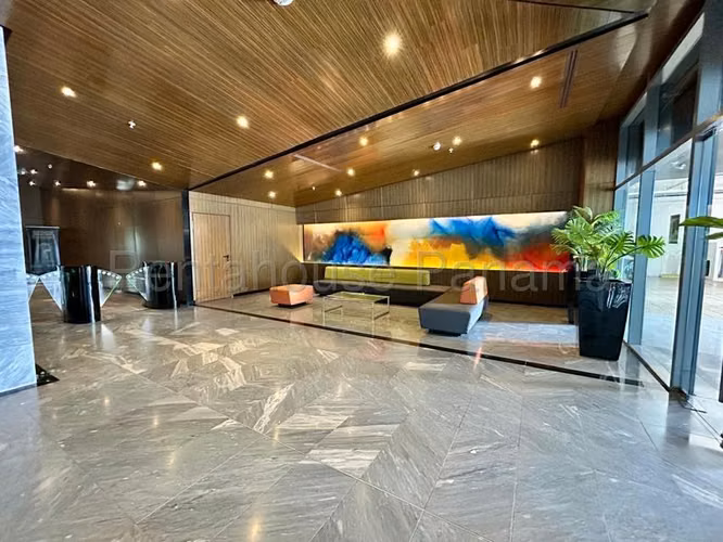 Oficina Comercial en Alquiler en Santa Maria JG