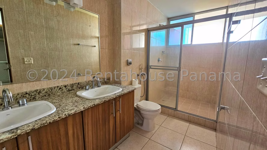 Venta de apartamento en Costa del Este    AK