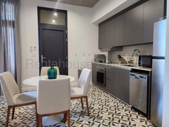 Alquiler de apartamento en Casco Antiguo AK
