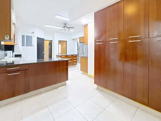 Venta de casa en Costa del Este PH Antigua