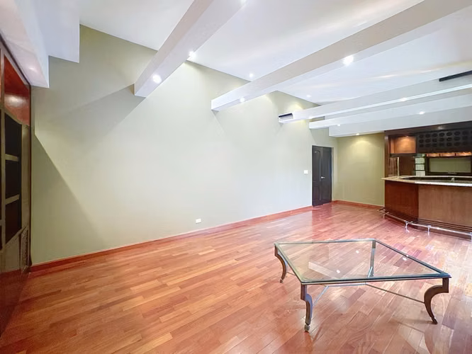Venta de casa en Costa del Este PH Antigua