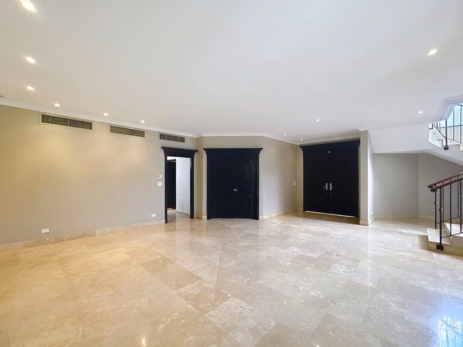 Venta de casa en Costa del Este PH Antigua