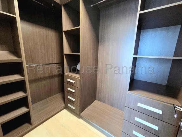 vendo apartamento amoblado en coco del mar OF 26-2822