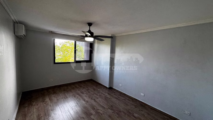 Venta de apartamento en PH Aranjuez, Vía Argentina