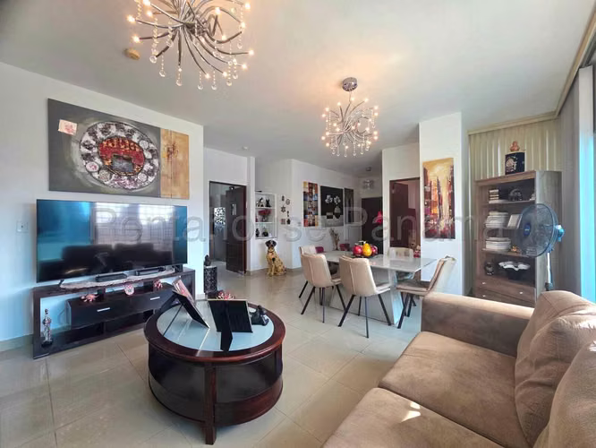 Vendo Apartamento Espectacular en PH Galería Uno 26-5789GG