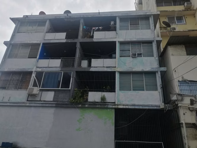 Se Vende Edificio en Via España LA22-5055