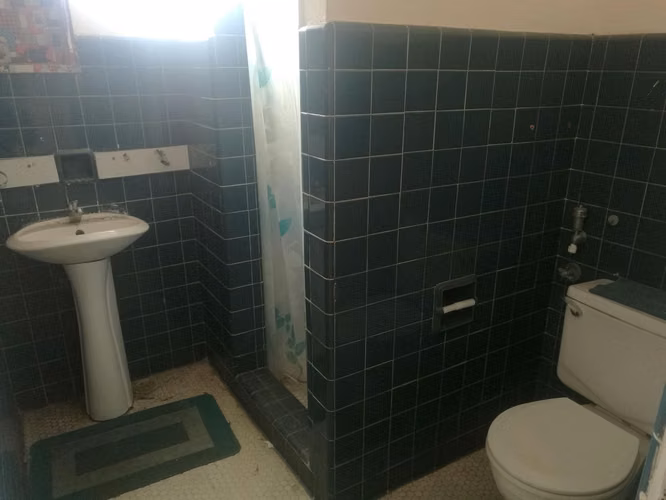Se Vende Edificio en Via España LA22-5055