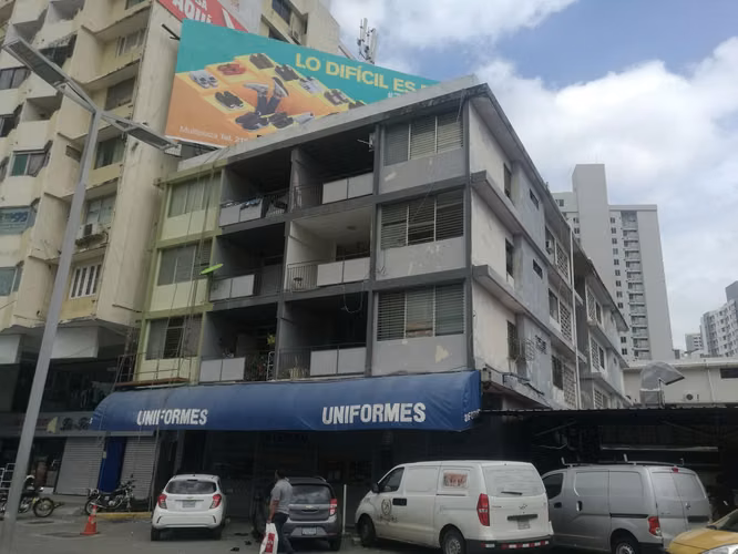 Se Vende Edificio en Via España LA22-5055