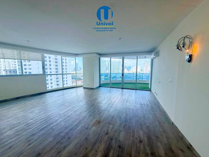 Precio Reducido, Apartamento en Venta en San Francisco - PH Joy Tower