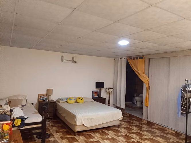 Vendo Casa en La Cabima, para inversión con 5 habitaciones y local comercial