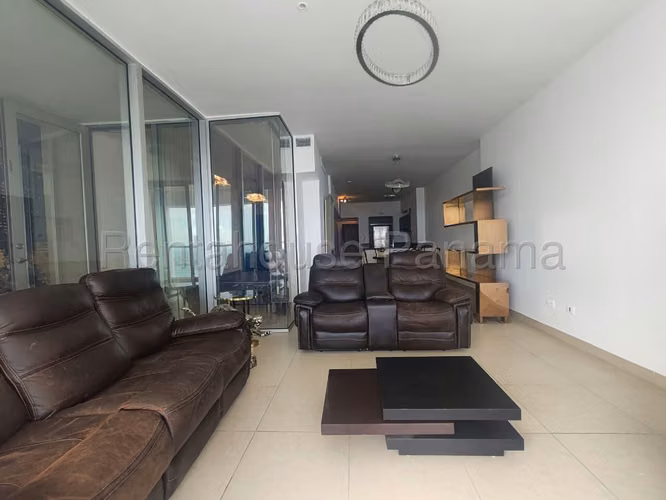 Venta de apartamento en Avenida Balboa AK