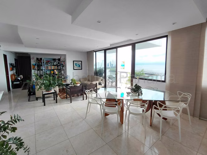 Apartment for Sale in Coco del Mar AK