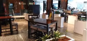 Alquiler de Ocifina con 385m2 en Santa maria PH Arifa 26-6023SR
