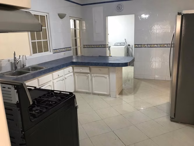 Hermosa y Espaciosa Duplex en Dos Mares a la Venta