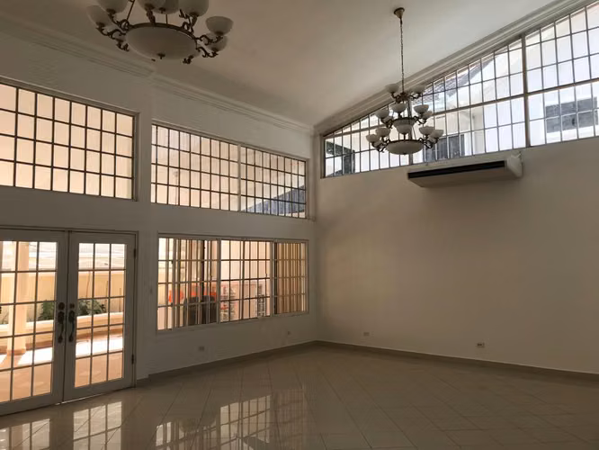 Hermosa y Espaciosa Duplex en Dos Mares a la Venta